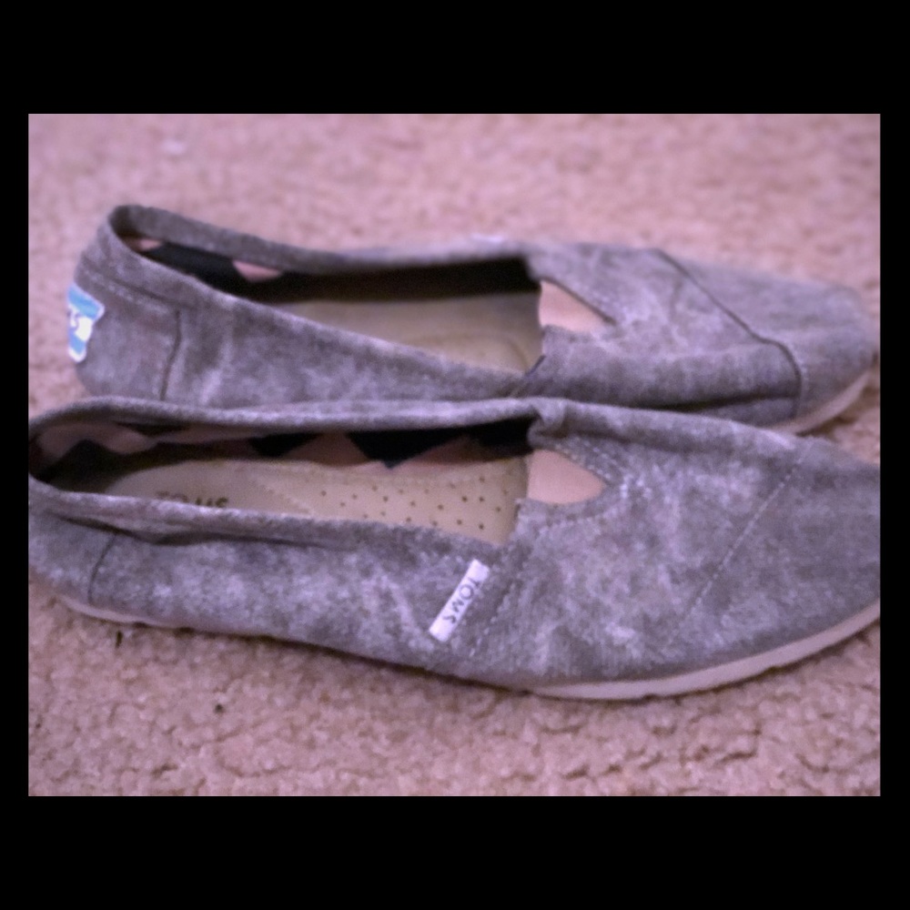 Toms shoes
